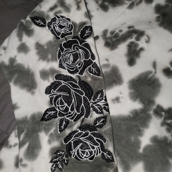 ROYAL attitude one community tie dye hoodie - Picture 3 of 6